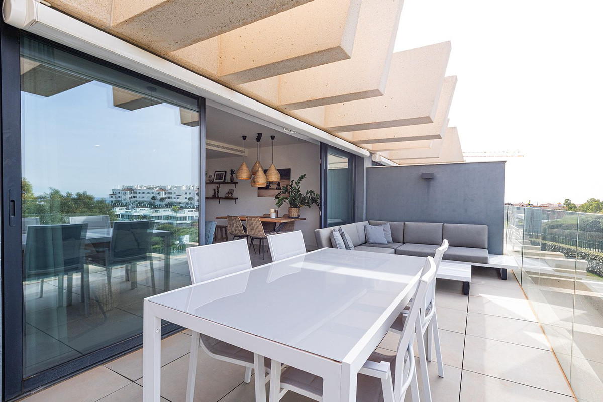 2 Bed Apartment for sale in Selwo Costa Del Sol, Málaga, Spain
