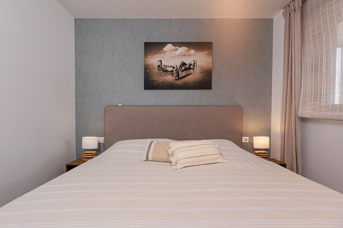 2 Bed Apartment for sale in Selwo Costa Del Sol, Málaga, Spain