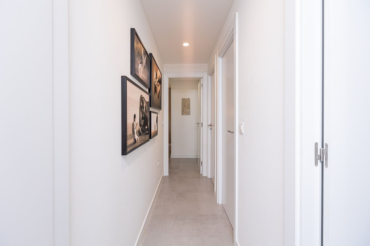 2 Bed Apartment for sale in Selwo Costa Del Sol, Málaga, Spain