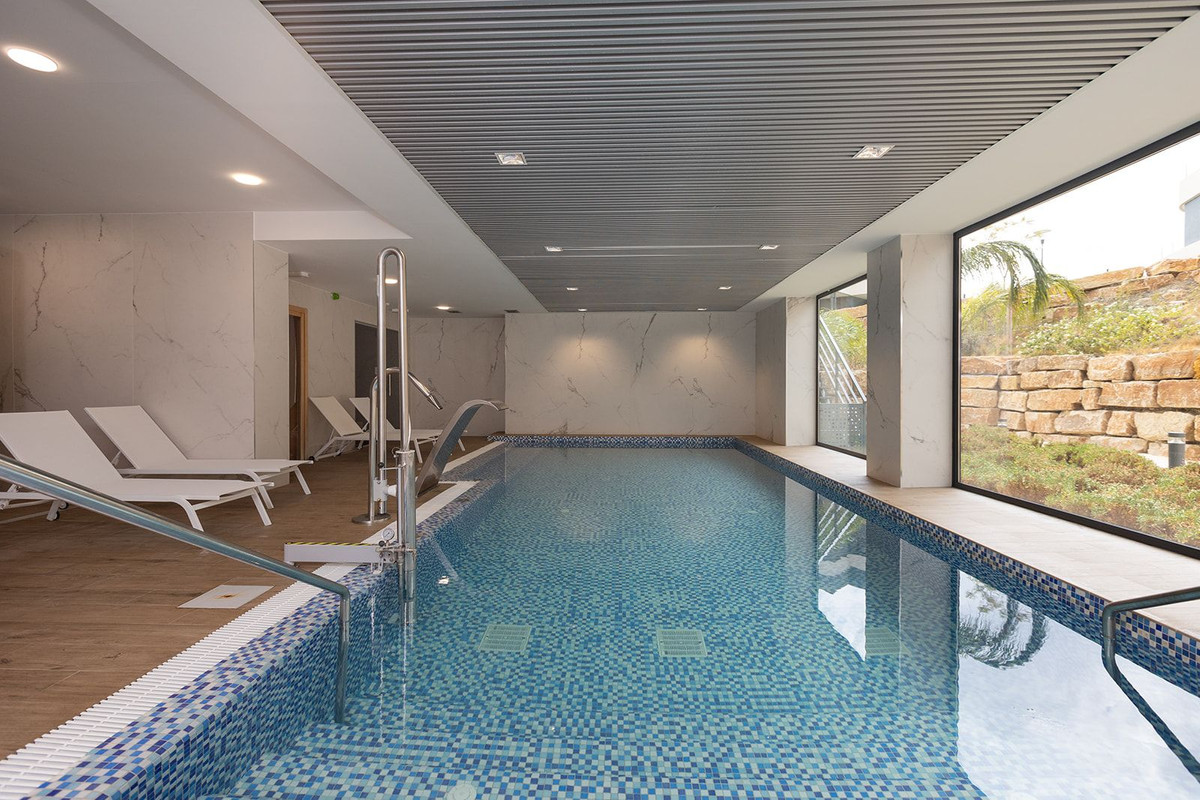 2 Bed Apartment for sale in Selwo Costa Del Sol, Málaga, Spain