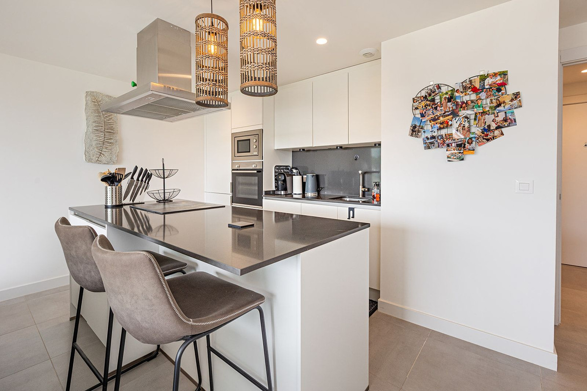 2 Bed Apartment for sale in Selwo Costa Del Sol, Málaga, Spain