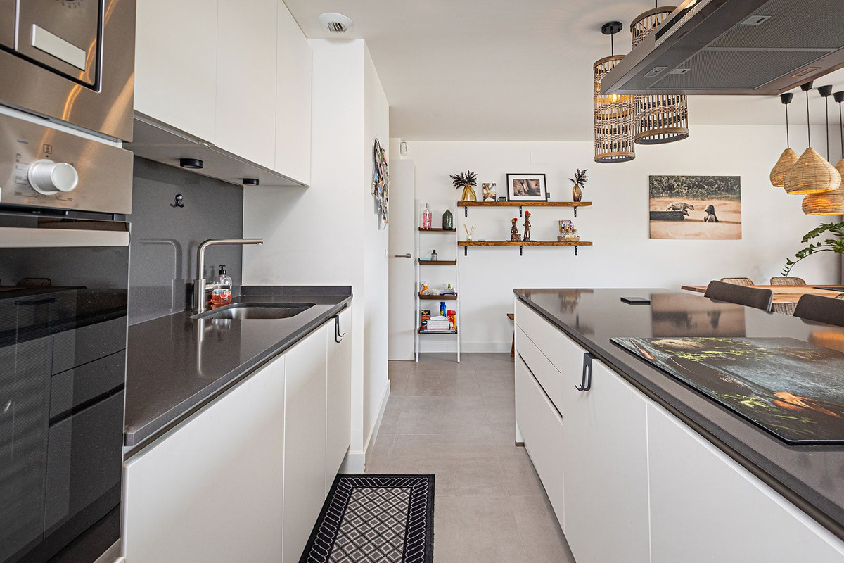 2 Bed Apartment for sale in Selwo Costa Del Sol, Málaga, Spain