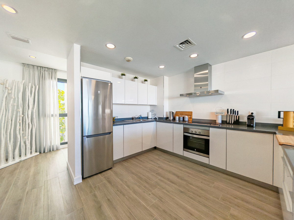 3 Bed Apartment for sale in Cabopino Costa Del Sol, Málaga, Spain