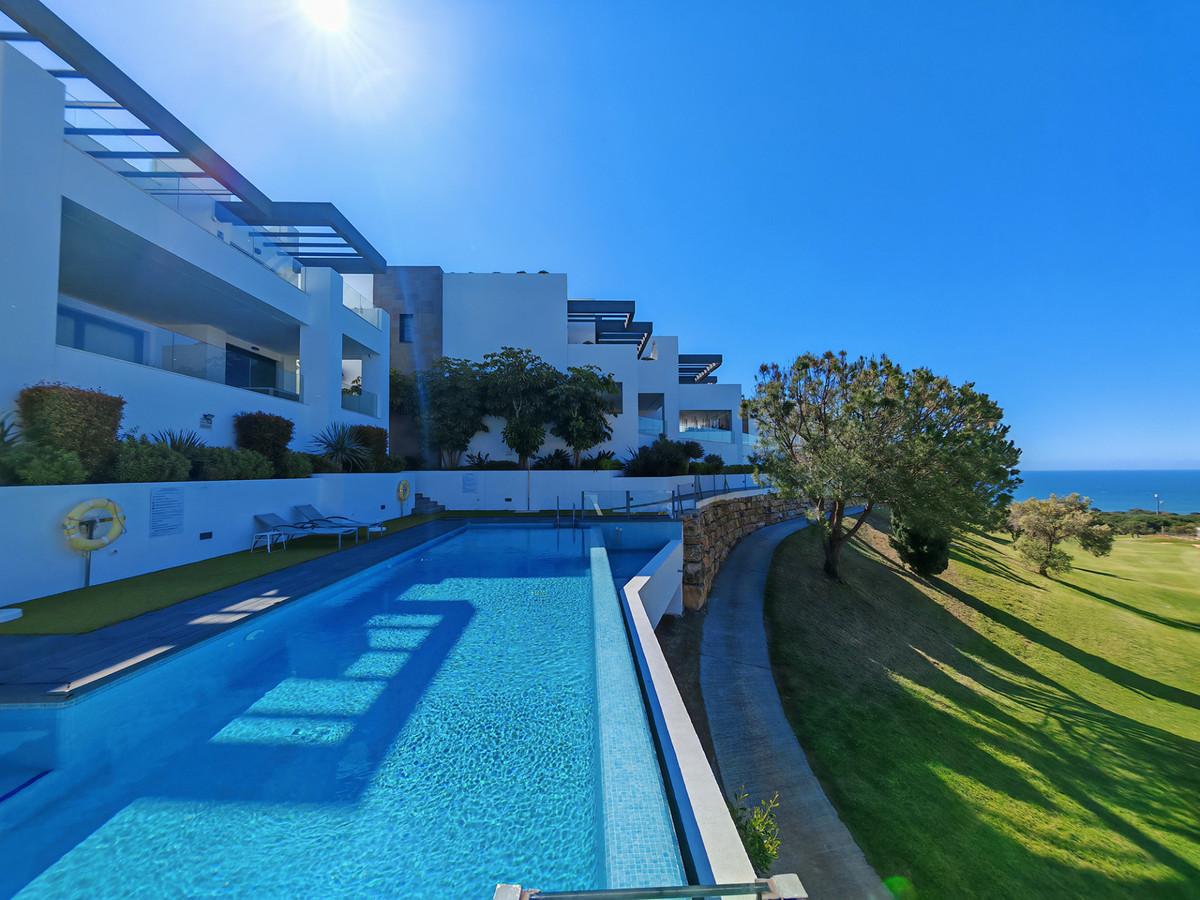 3 Bed Apartment for sale in Cabopino Costa Del Sol, Málaga, Spain