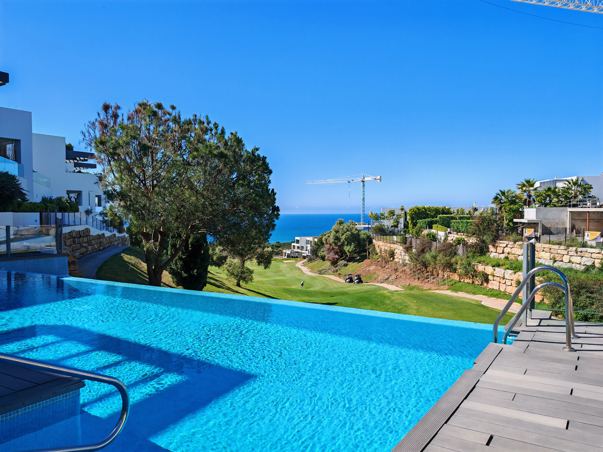 3 Bed Apartment for sale in Cabopino Costa Del Sol, Málaga, Spain