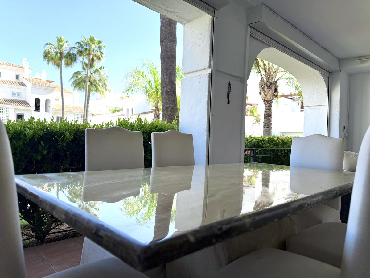 Se vende Apartamento Planta Media de 3 dormitorios en Costa Del Sol, Málaga, España