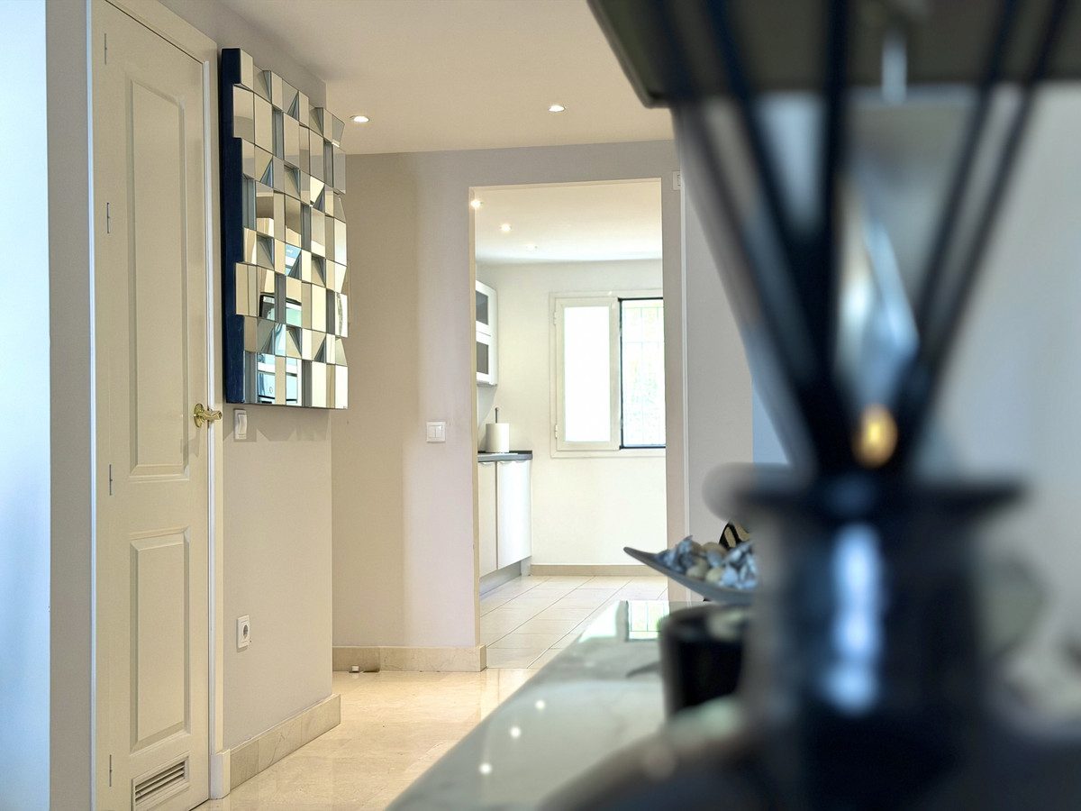 Se vende Apartamento Planta Media de 3 dormitorios en Costa Del Sol, Málaga, España