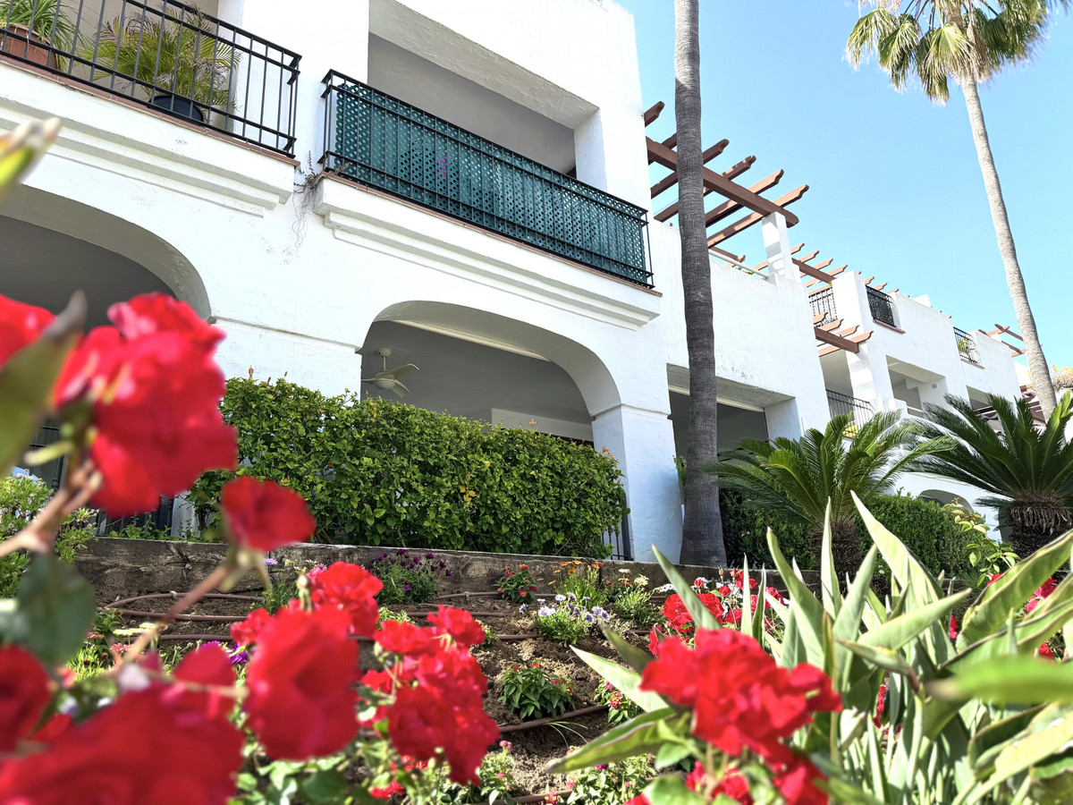 Se vende Apartamento Planta Media de 3 dormitorios en Costa Del Sol, Málaga, España
