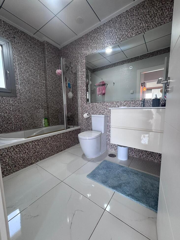 Se vende Villa - Chalet de 5 dormitorios en Costa Blanca, Alicante, España