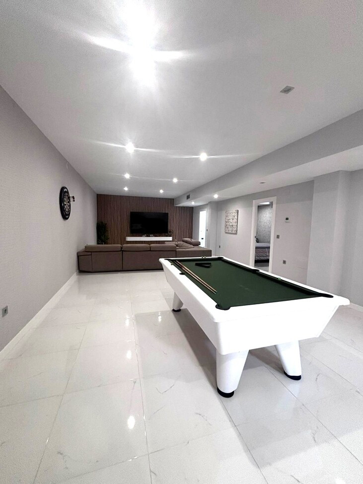 Se vende Villa - Chalet de 5 dormitorios en Costa Blanca, Alicante, España