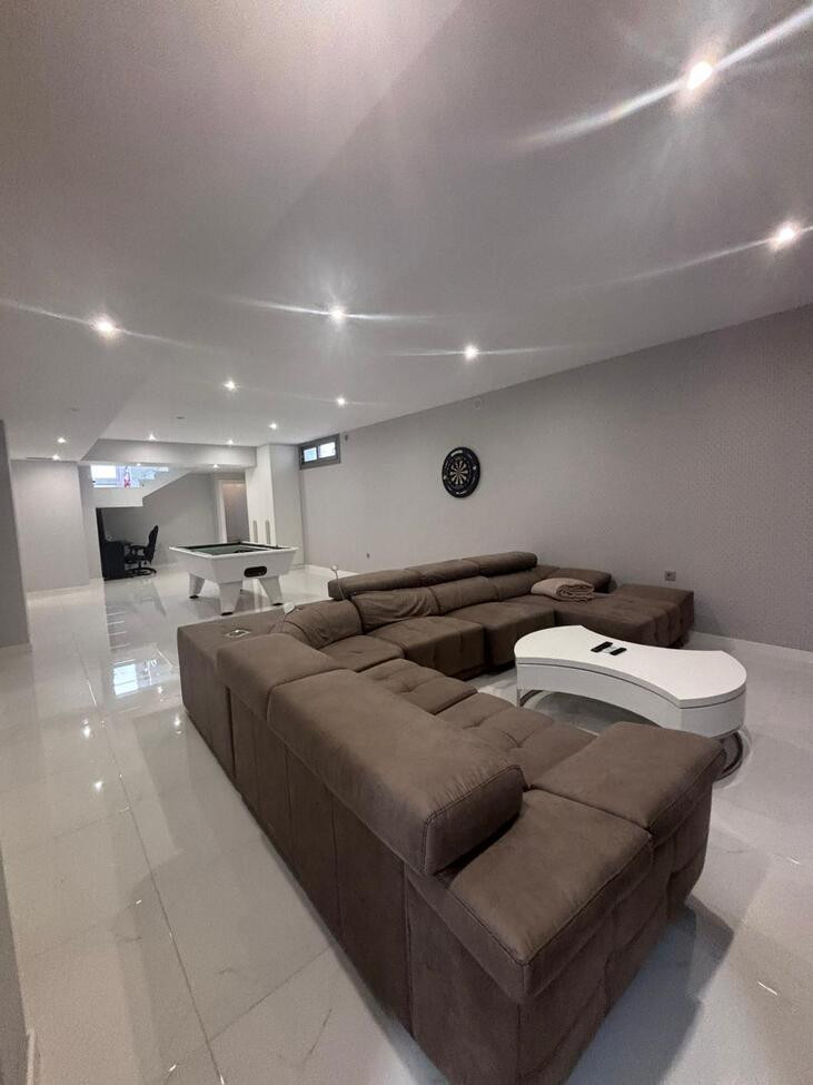 Se vende Villa - Chalet de 5 dormitorios en Costa Blanca, Alicante, España