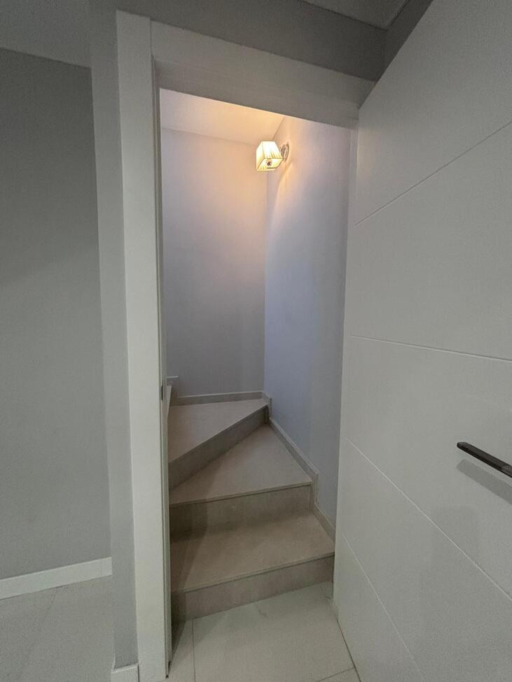 Se vende Villa - Chalet de 5 dormitorios en Costa Blanca, Alicante, España