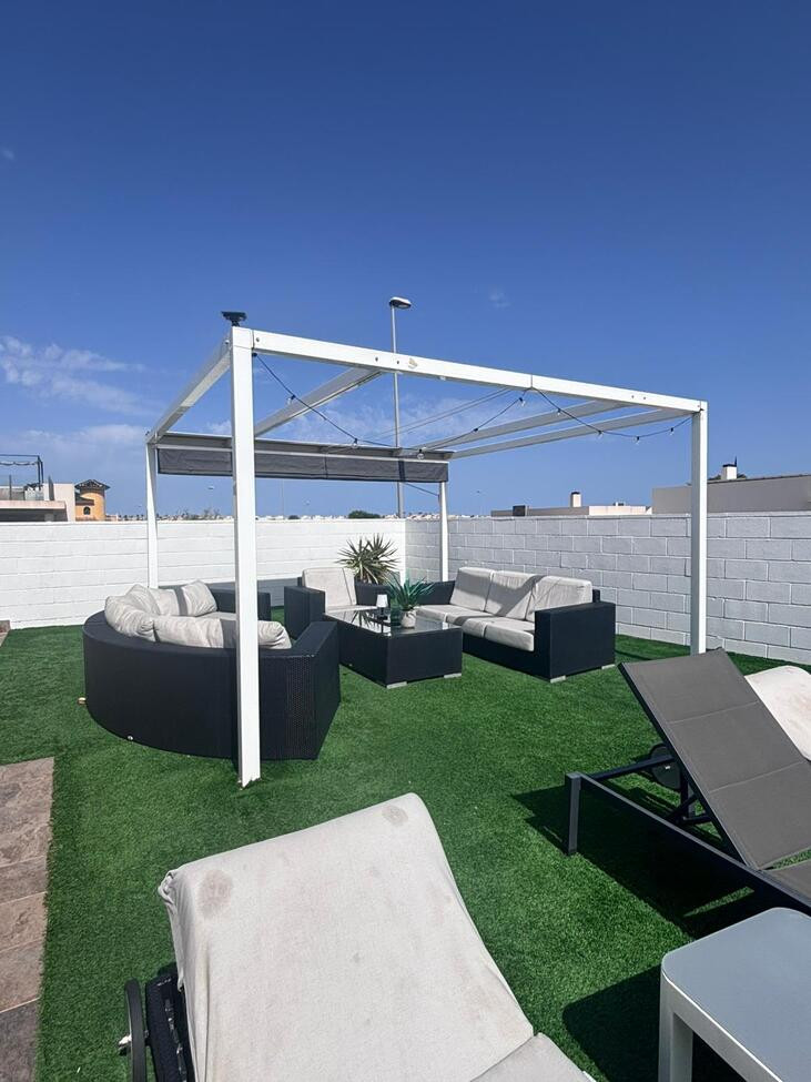 Se vende Villa - Chalet de 5 dormitorios en Costa Blanca, Alicante, España