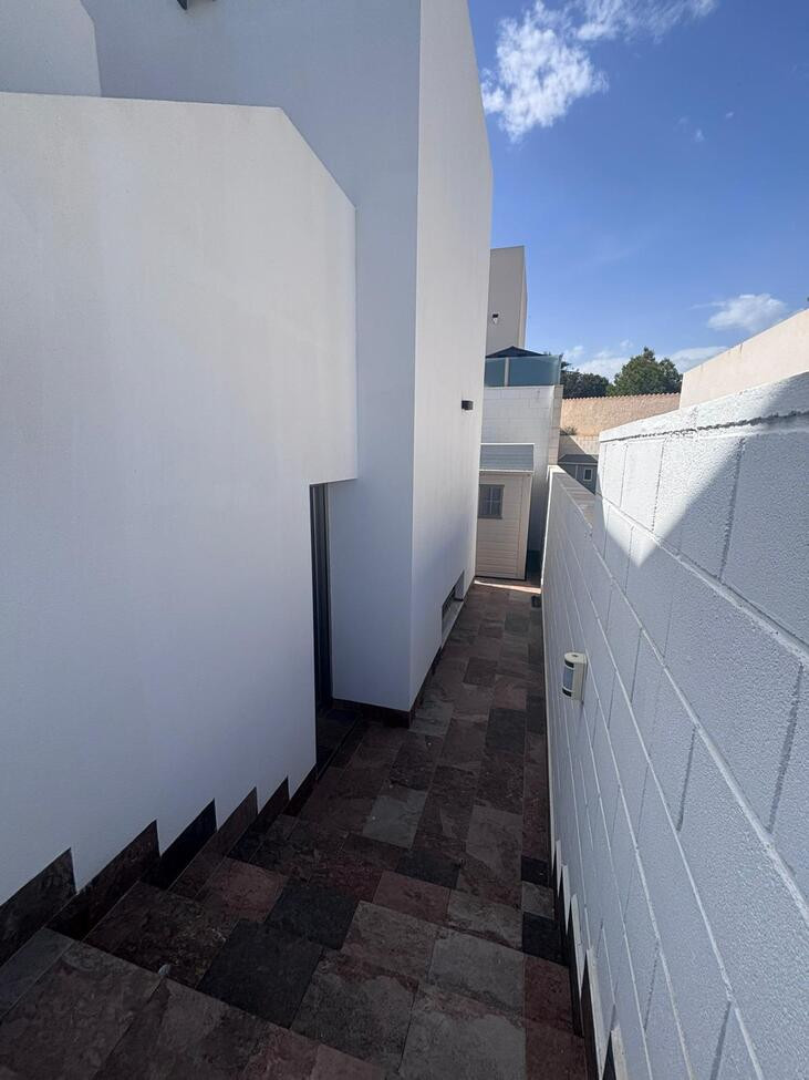 Se vende Villa - Chalet de 5 dormitorios en Costa Blanca, Alicante, España