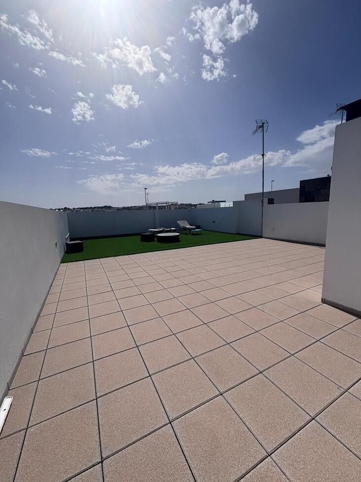 Se vende Villa - Chalet de 5 dormitorios en Costa Blanca, Alicante, España