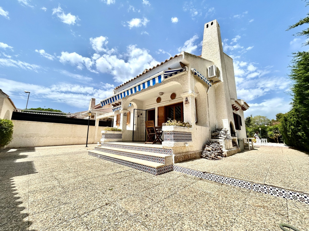 3 Bed Townhouse for sale in La Zenia Costa Blanca, Alicante, Spain