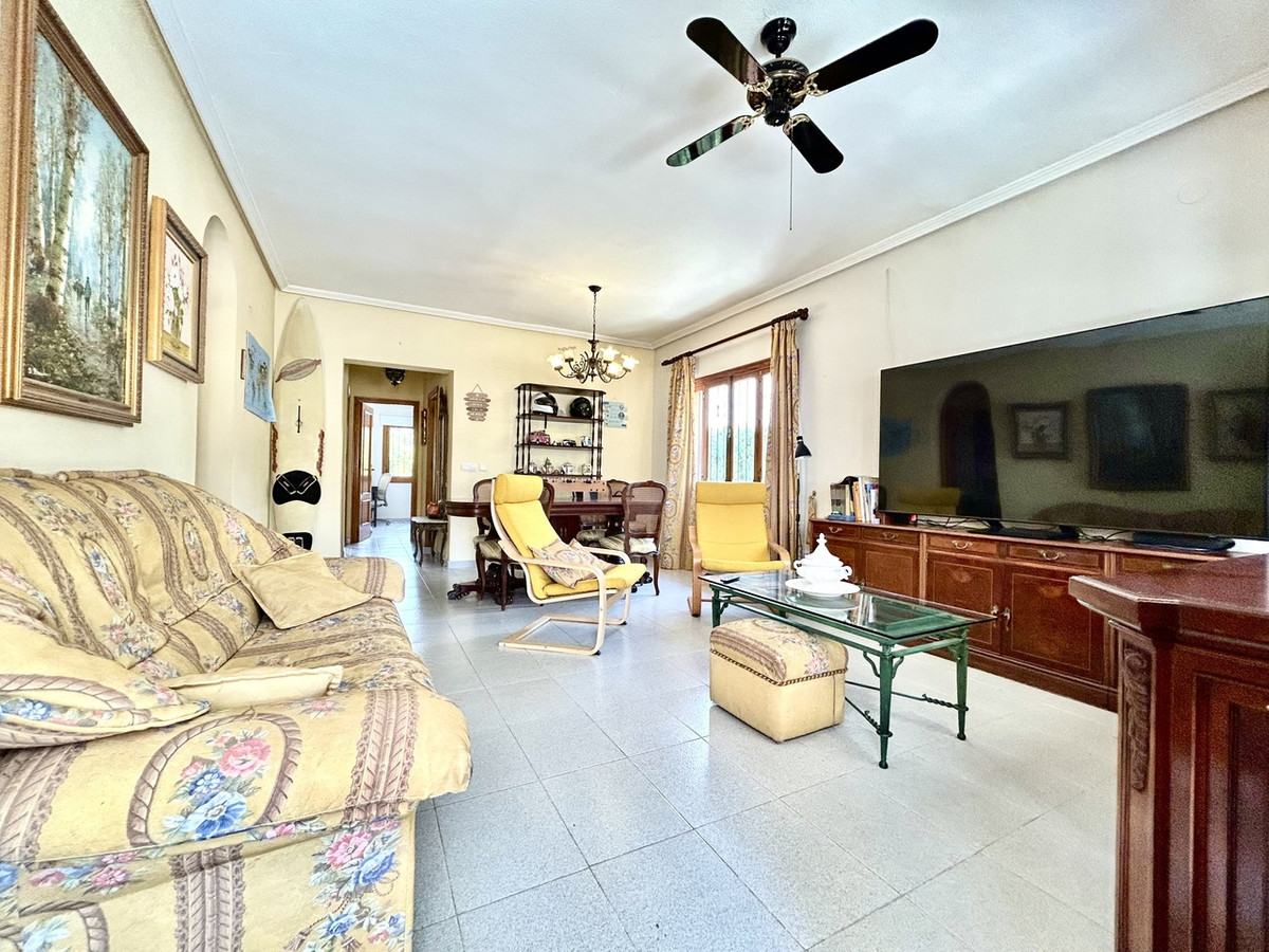 Se vende Villa - Chalet de 3 dormitorios en Costa Blanca, Alicante, España