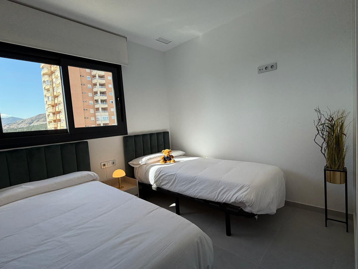 Se vende Apartamento Planta Media de 2 dormitorios en Costa Blanca, Alicante, España