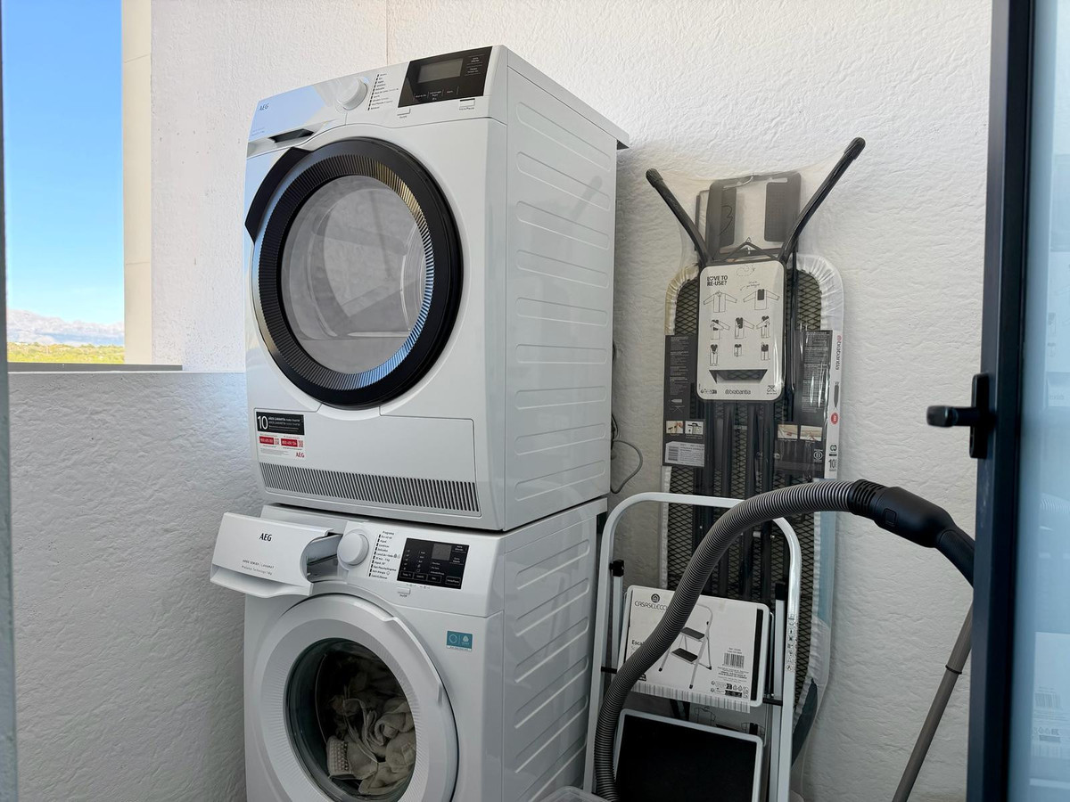 Se vende Apartamento Planta Media de 2 dormitorios en Costa Blanca, Alicante, España