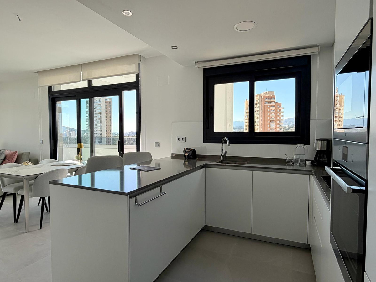 Se vende Apartamento Planta Media de 2 dormitorios en Costa Blanca, Alicante, España