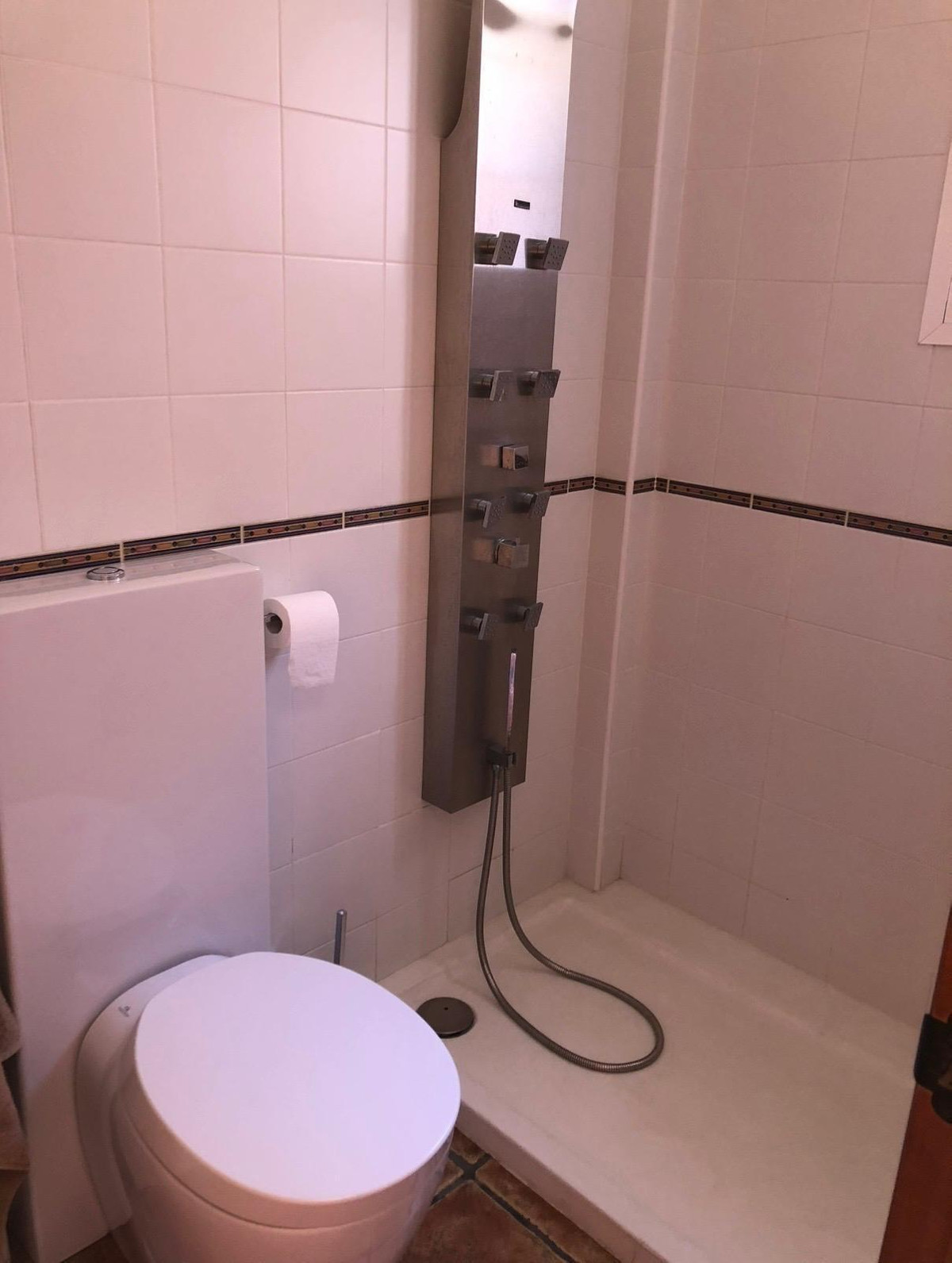 Se vende Adosada de 3 dormitorios en Costa Del Sol, Cadiz, España