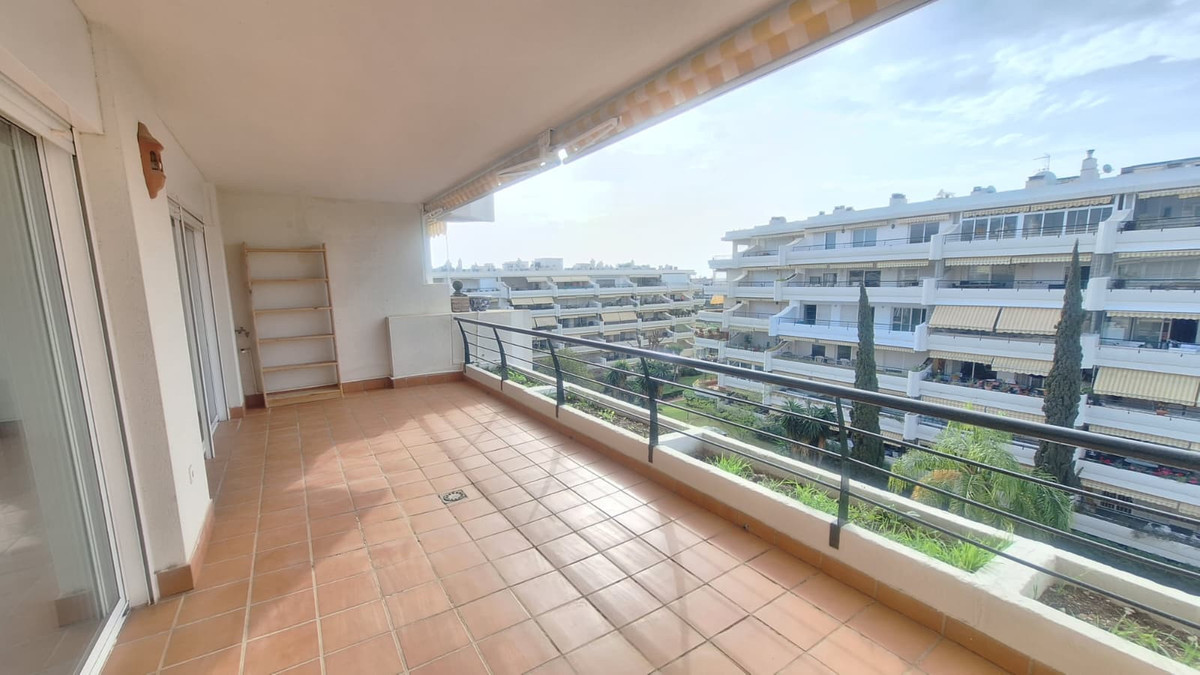 3 Bed Apartment for sale in Guadalmina Alta Costa Del Sol, Málaga, Spain