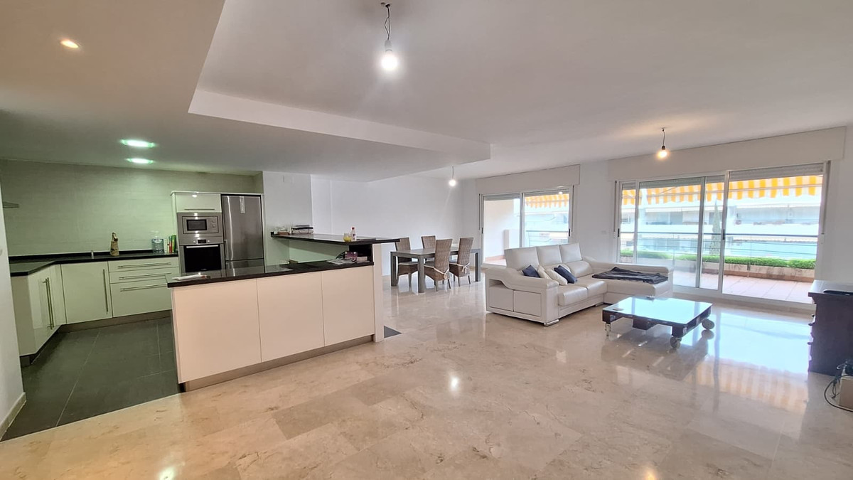 3 Bed Apartment for sale in Guadalmina Alta Costa Del Sol, Málaga, Spain