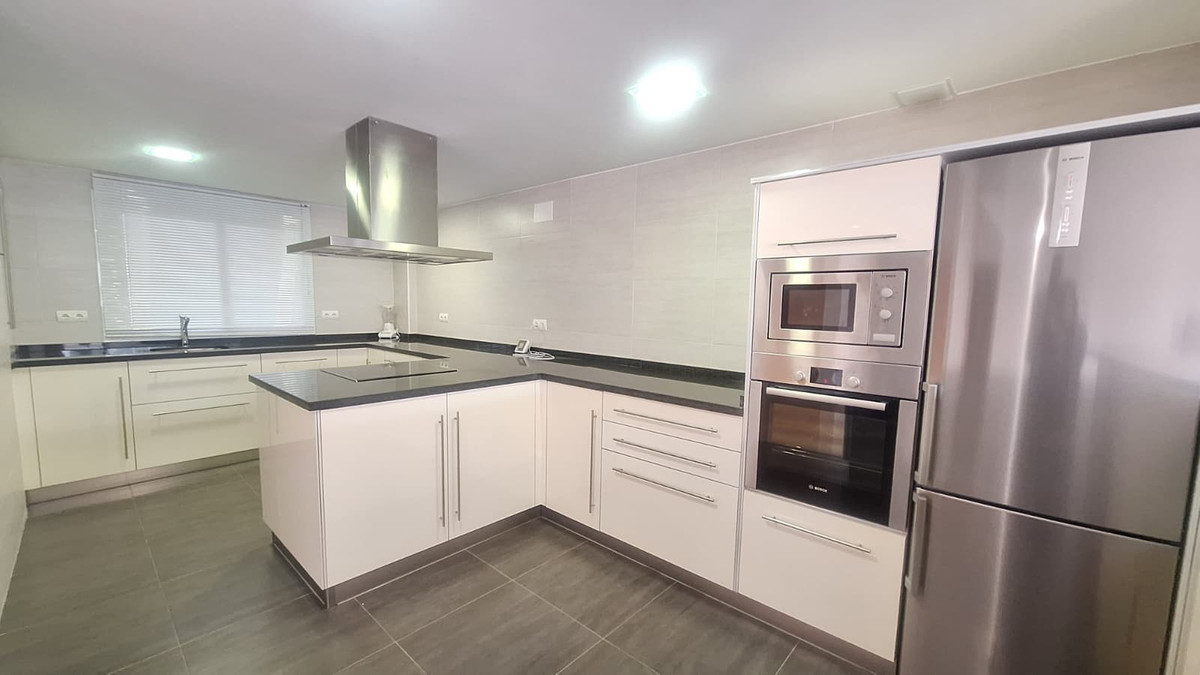 3 Bed Apartment for sale in Guadalmina Alta Costa Del Sol, Málaga, Spain