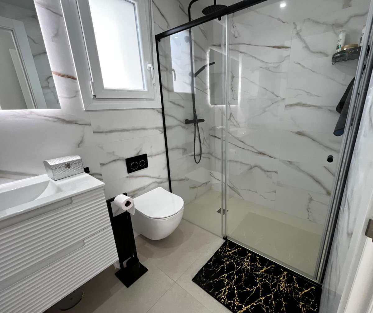 Se vende Villa - Chalet de 3 dormitorios en Costa Blanca, Alicante, España