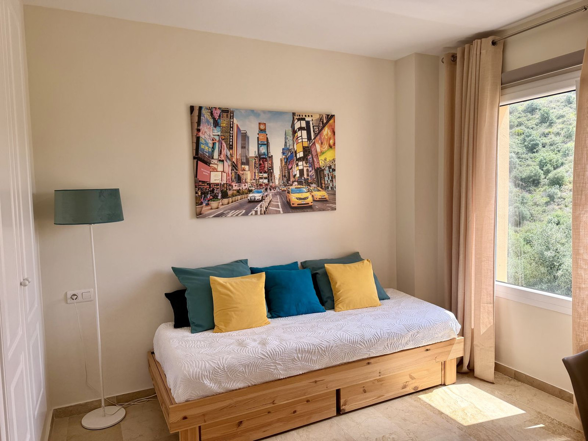 Se vende Apartamento Planta Media de 3 dormitorios en Costa Del Sol, Málaga, España