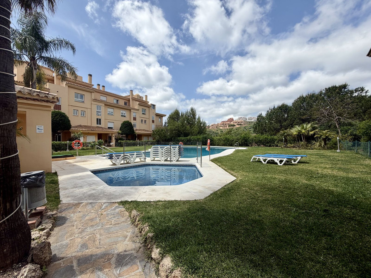 Se vende Apartamento Planta Media de 3 dormitorios en Costa Del Sol, Málaga, España