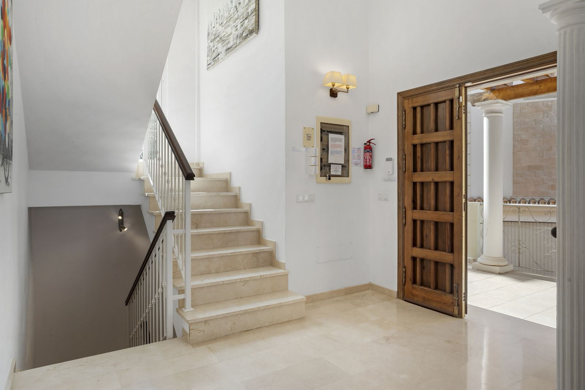 5 Bed Townhouse for sale in Cerros Del Aguila Costa Del Sol, Málaga, Spain