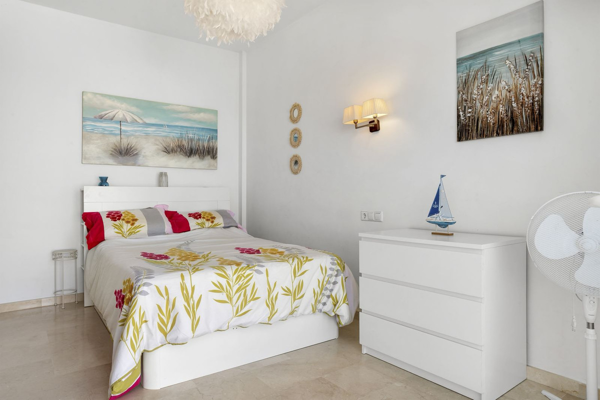 5 Bed Townhouse for sale in Cerros Del Aguila Costa Del Sol, Málaga, Spain
