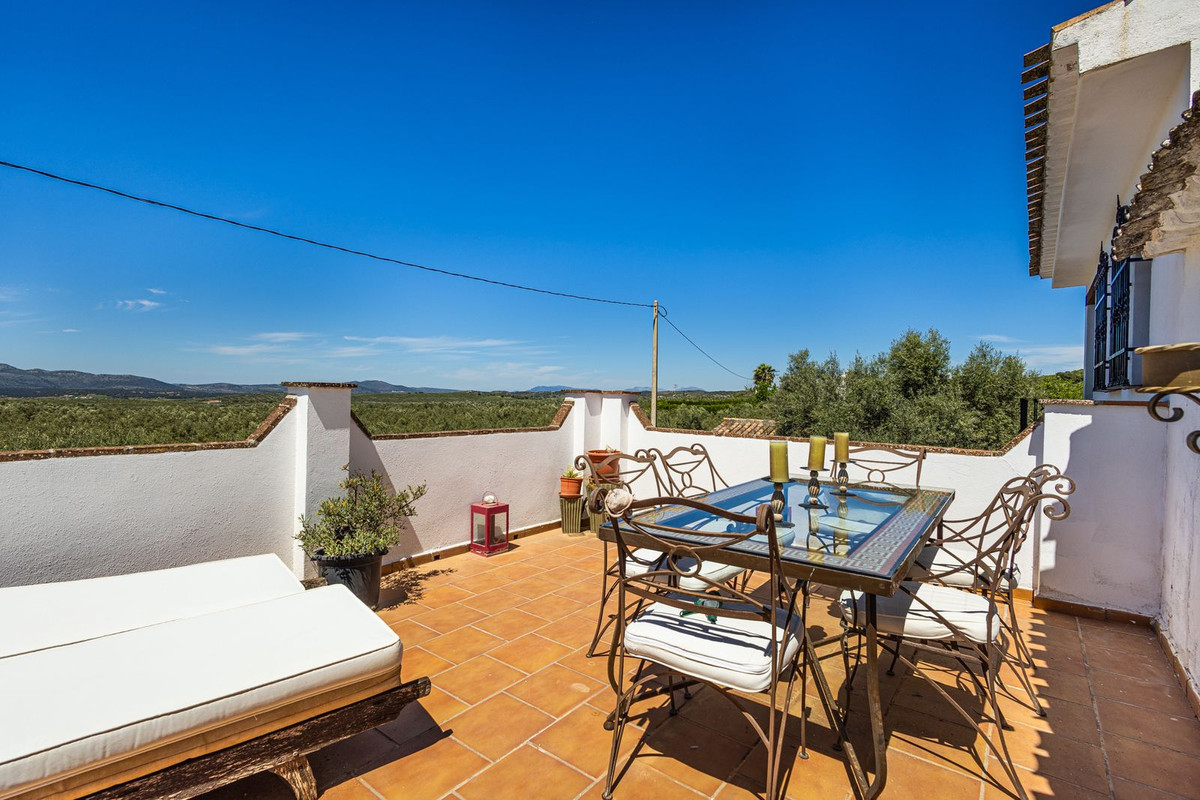 8 Bed Townhouse for sale in Villanueva Del Trabuco Costa Del Sol, Málaga, Spain
