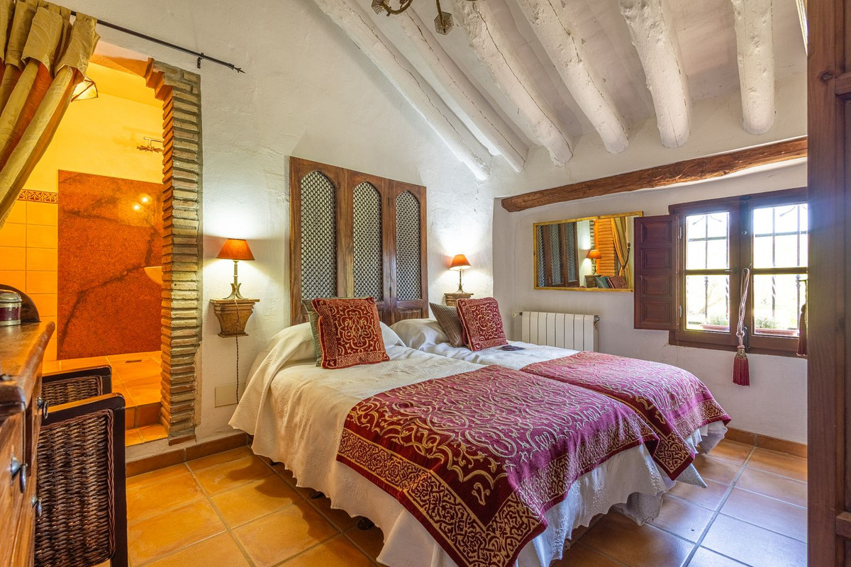 8 Bed Townhouse for sale in Villanueva Del Trabuco Costa Del Sol, Málaga, Spain