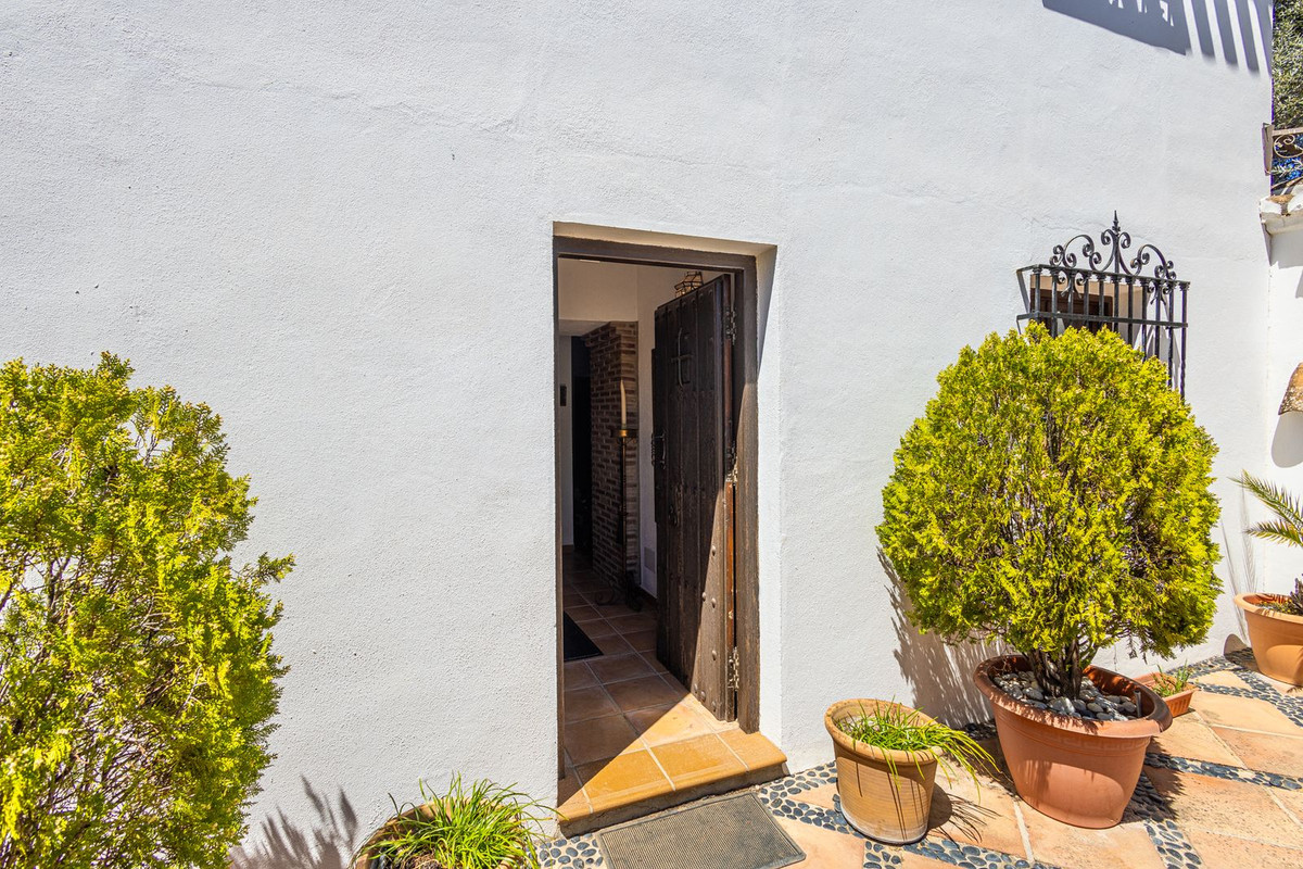 8 Bed Townhouse for sale in Villanueva Del Trabuco Costa Del Sol, Málaga, Spain