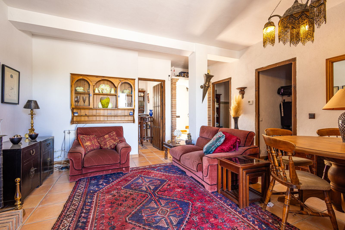 8 Bed Townhouse for sale in Villanueva Del Trabuco Costa Del Sol, Málaga, Spain