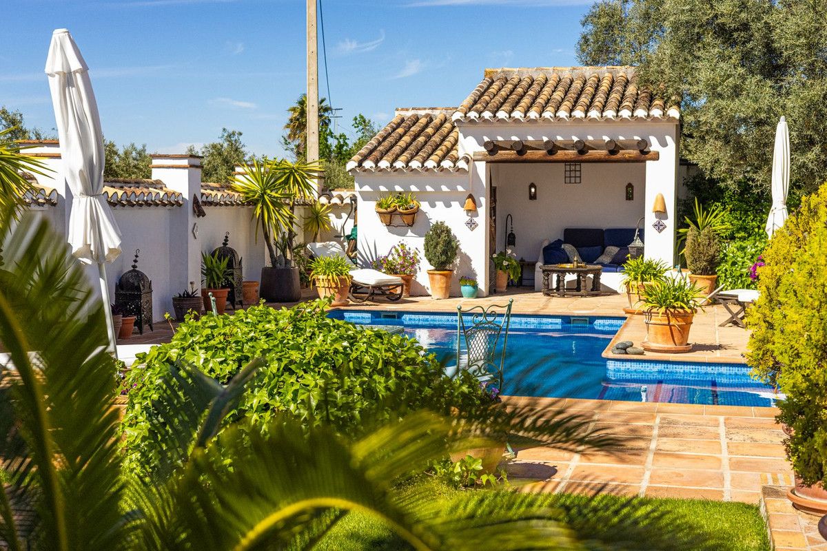8 Bed Townhouse for sale in Villanueva Del Trabuco Costa Del Sol, Málaga, Spain