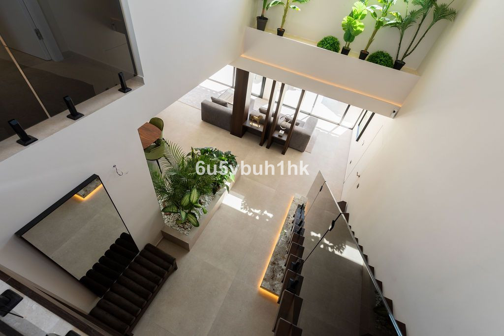 Se vende Villa - Chalet de 6 dormitorios en Costa Del Sol, Málaga, España