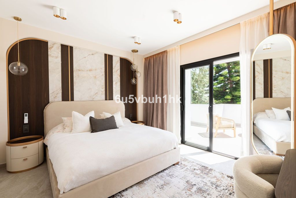 Se vende Villa - Chalet de 6 dormitorios en Costa Del Sol, Málaga, España