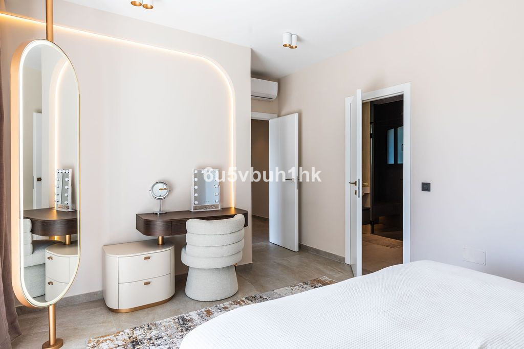 Se vende Villa - Chalet de 6 dormitorios en Costa Del Sol, Málaga, España