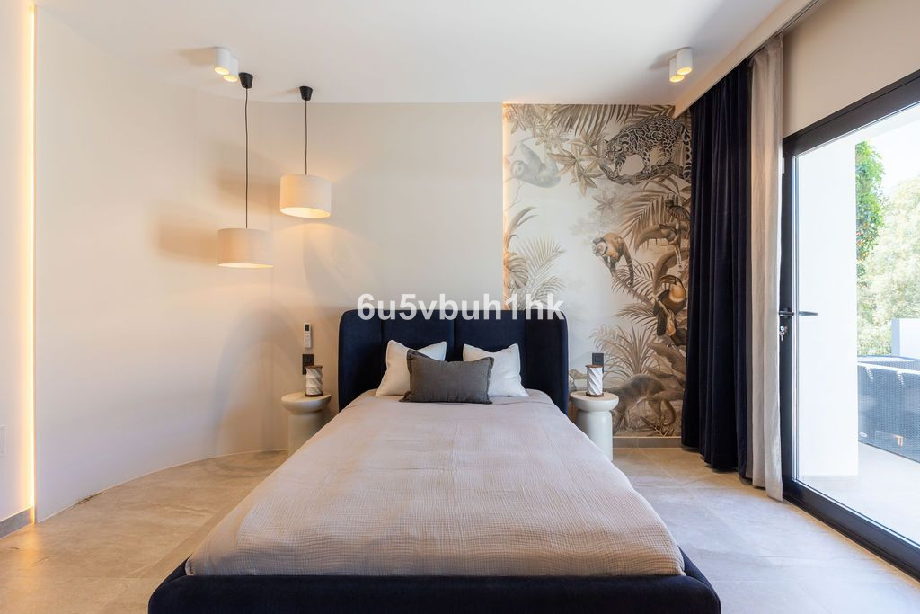 Se vende Villa - Chalet de 6 dormitorios en Costa Del Sol, Málaga, España