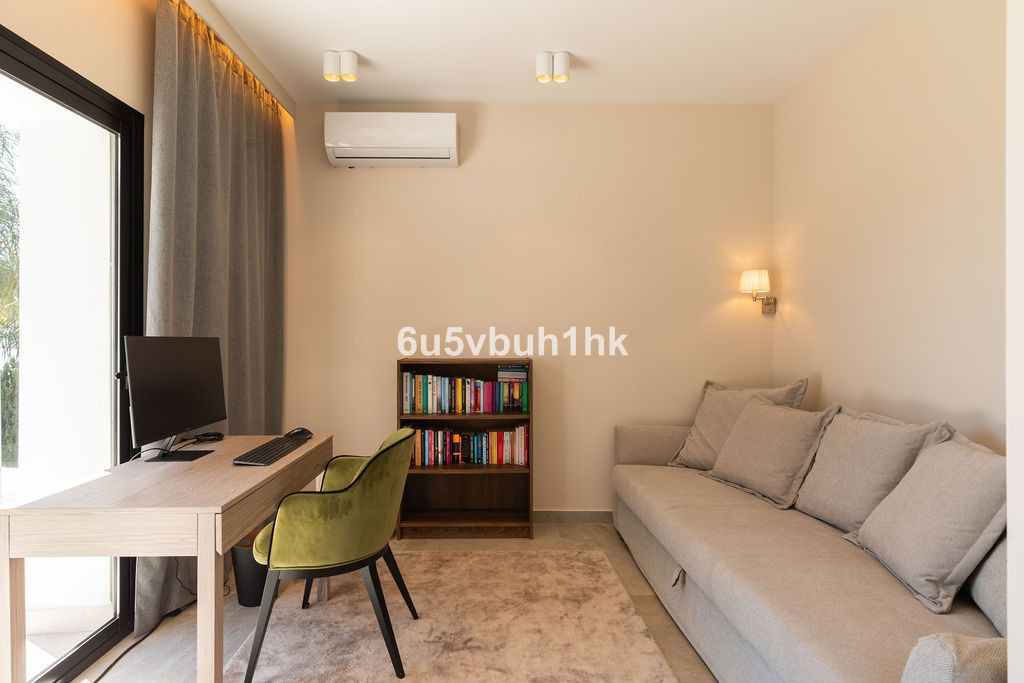 Se vende Villa - Chalet de 6 dormitorios en Costa Del Sol, Málaga, España