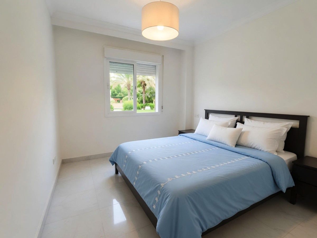 Se vende Apartamento Planta Baja de 2 dormitorios en Costa Del Sol, Málaga, España