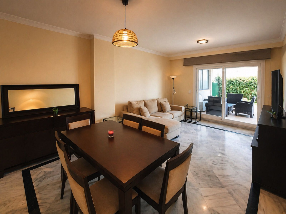 Se vende Apartamento Planta Baja de 2 dormitorios en Costa Del Sol, Málaga, España