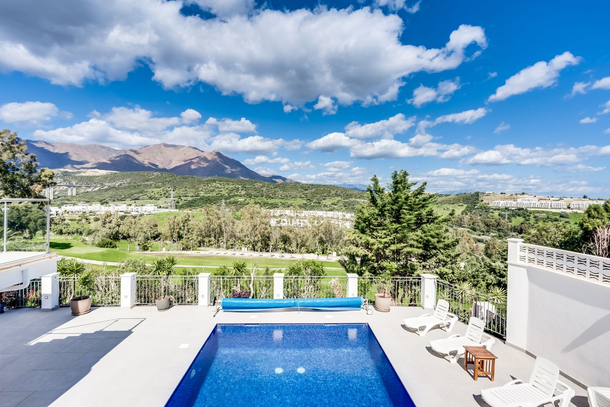 Se vende Villa - Chalet de 4 dormitorios en Costa Del Sol, Málaga, España