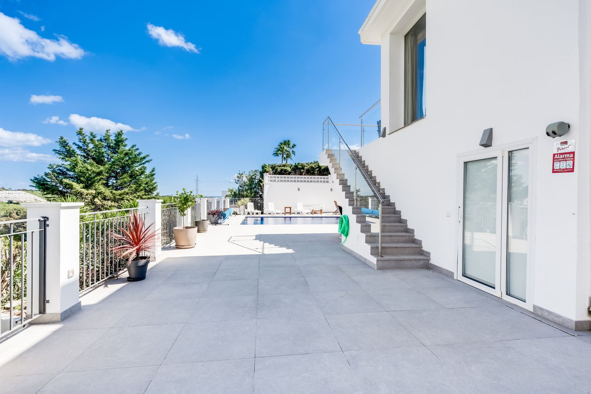 Se vende Villa - Chalet de 4 dormitorios en Costa Del Sol, Málaga, España