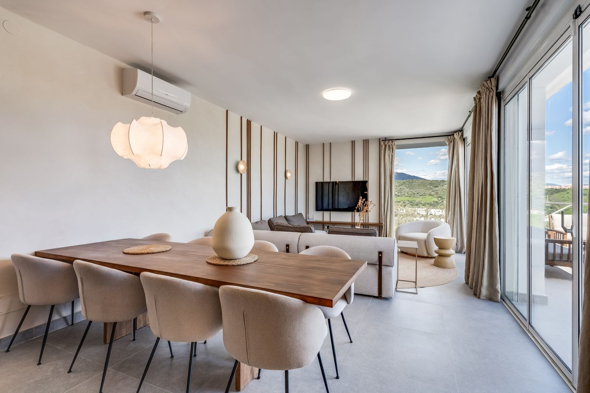 Se vende Villa - Chalet de 4 dormitorios en Costa Del Sol, Málaga, España