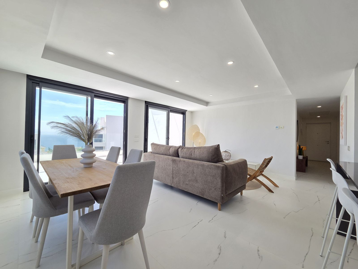Se vende Apartamento Planta Media de 3 dormitorios en Costa Del Sol, Málaga, España