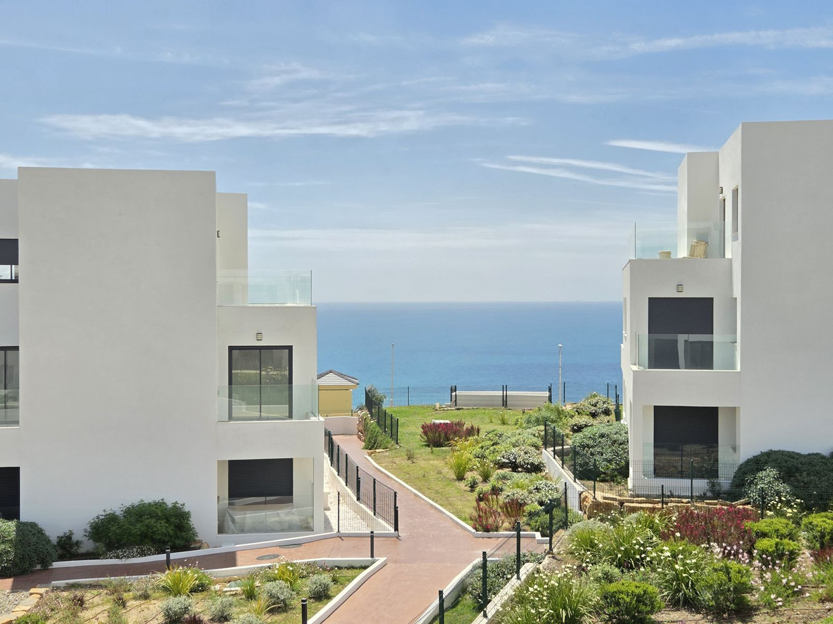 Se vende Apartamento Planta Media de 3 dormitorios en Costa Del Sol, Málaga, España